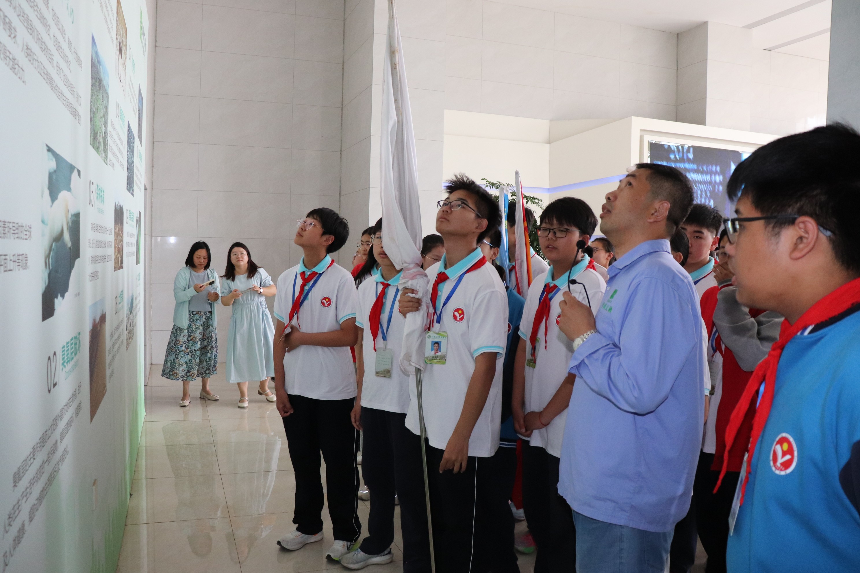 宜陵中学师生参加六五环境主题活动